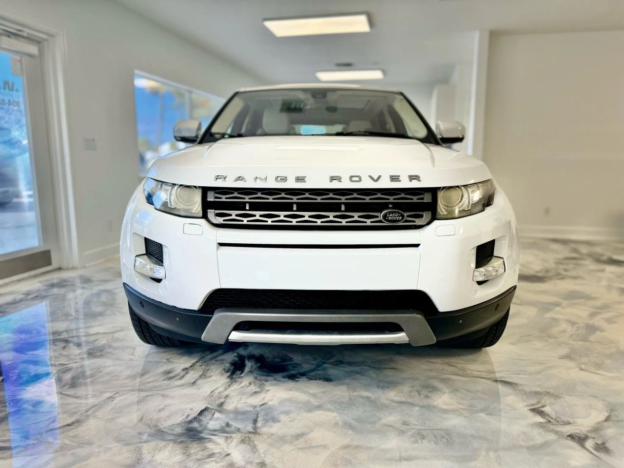 land rover range rover evoque 2013 SALVV2BG4DH712895 image land rover range rover evoque 2013 SALVV2BG4DH712895 image